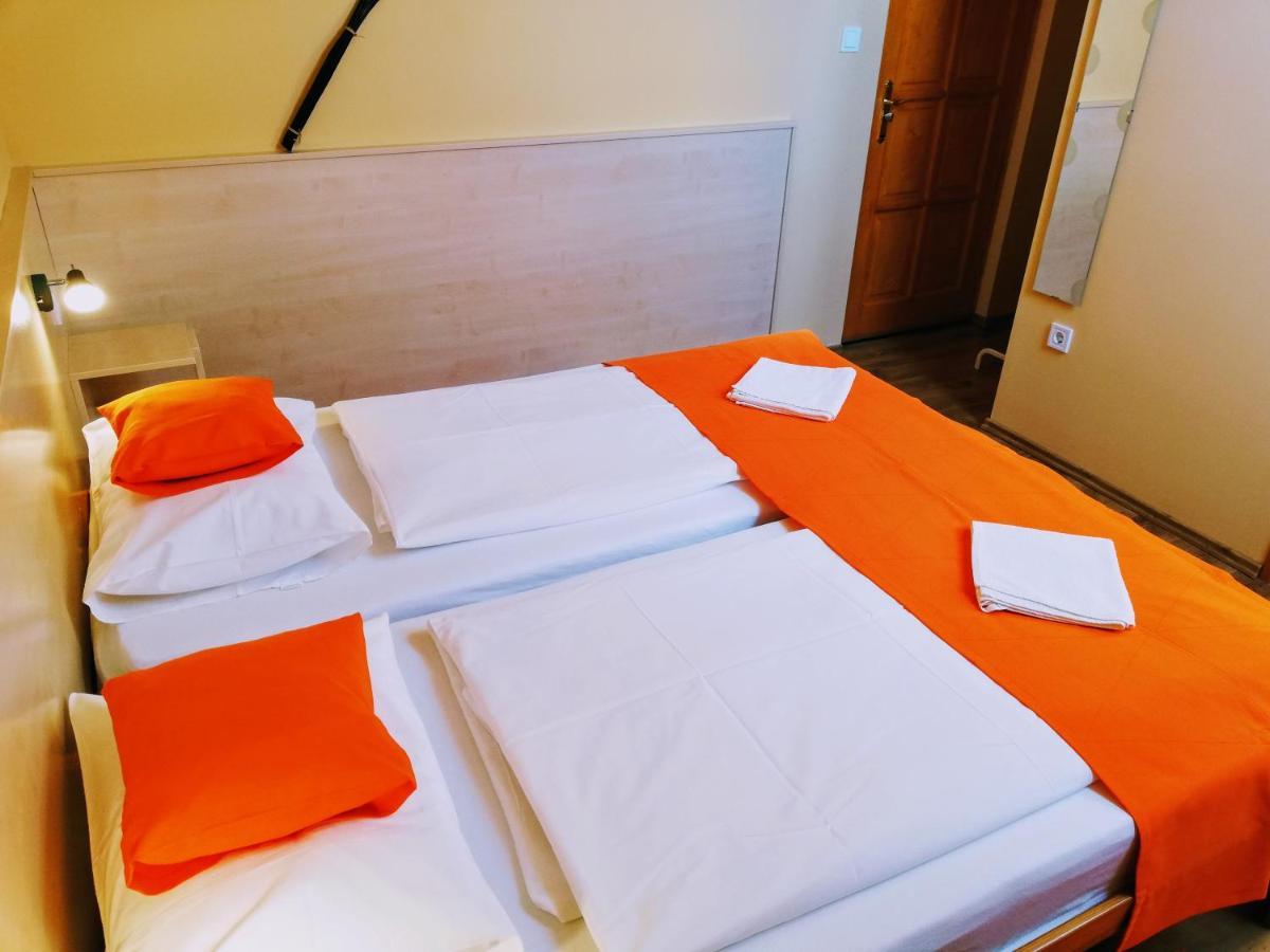 Lotuszvirag Vendeghaz Hotel Szekszárd Екстериор снимка