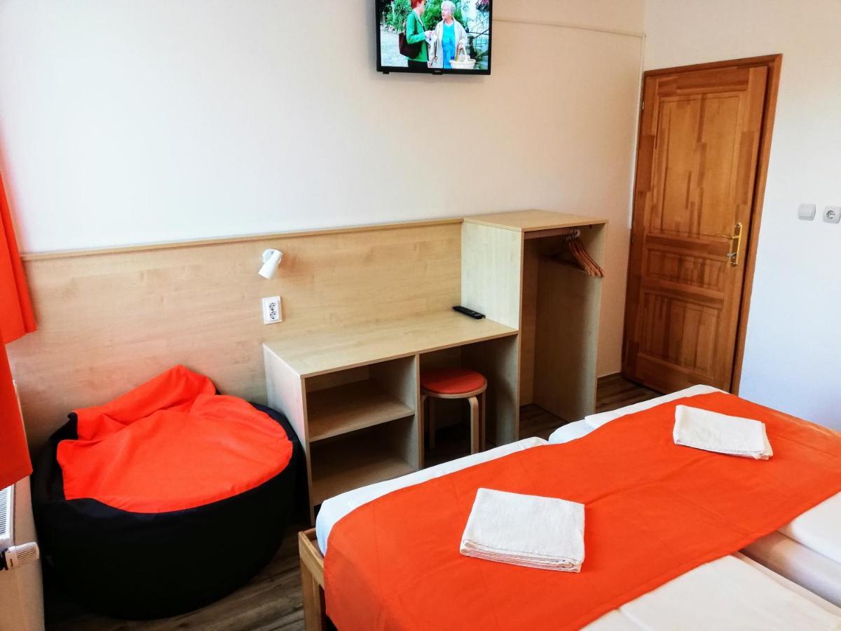 Lotuszvirag Vendeghaz Hotel Szekszárd Екстериор снимка