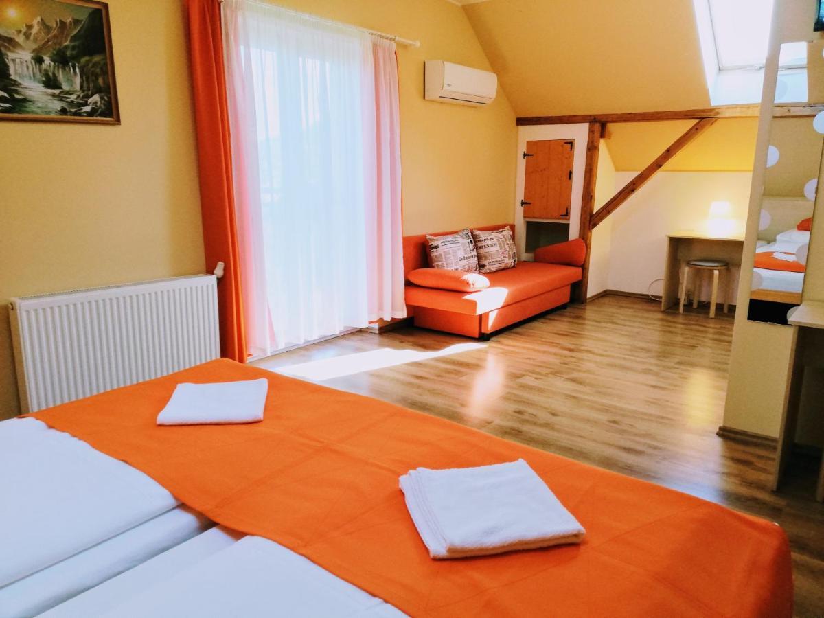 Lotuszvirag Vendeghaz Hotel Szekszárd Екстериор снимка
